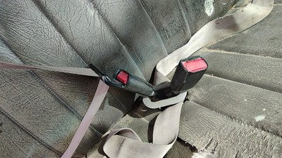 1999 F250 Super Duty Passenger Right Front Seat Belt Buckle Receiver Oem Gray