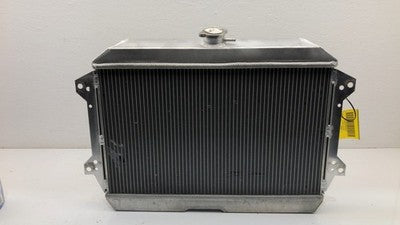 1970-1973 Nissan 240Z Aluminum Radiator Aftermarket 2.4L L24 4Sp Mt 21400E4101