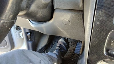 2005-2009 Gmc Envoy Lower Dash Under Column Knee Bolster Trim Panel Oem Gray 28H