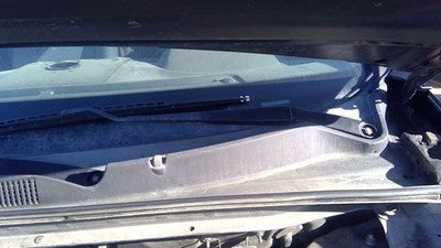 2011-2015 Kia Sorento Driver Left Windshield Wiper Arm Oem Blade Lever