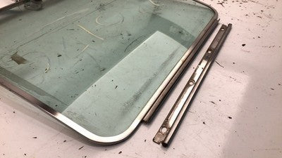 1981-1994 Dodge Ram Van 250 Passenger Right Rear Back Glass Oem Window Barn Door