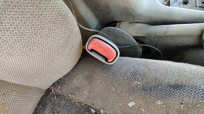 00-04 Jeep Grand Cherokee Passenger Right Front Seat Belt Buckle Receiver Gray