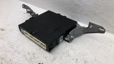 2005-2006 Toyota Camry Electronic Control Module Engine Computer Ecm Ecu 2.4L At