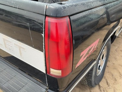 1988-1999 Chevy Silverado 1500 Passenger Right Tail Light Brake Lamp Oem Rear