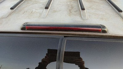 1994-1997 Chevy Suburban Third Brake Light Middle Lamp Oem 15736488