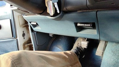 1990-1995 Gmc Safari Lower Dash Under Column Knee Bolster Trim Panel Oem Blue