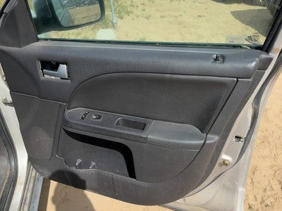 06-07 Fivehundred Passenger Right Front Door Trim Panel With Switches Black Hw