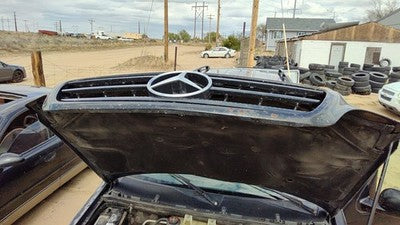 1998-2005 Mercedes Ml320 Front Grille Assembly Oem 1638800185