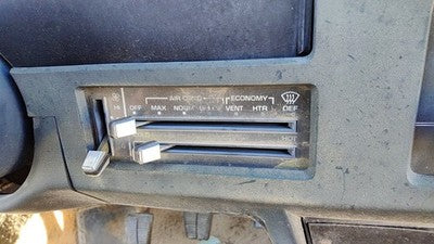 82-86 Oldsmobile Firenza Temperature Control Module In Dash Heater Ac Head Unit