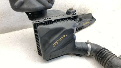 10-12 Legacy Outback Air Intake Cleaner Filter Box Housing With Tube 2.5L