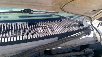1993 Ford Van E150 Windshield Wiper Cowl Vent Trim Panel Oem Grille