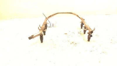 2001-2005 Mercedes C240 Complete Fuel Rail With Injectors Set Loaded Oem 2.6L