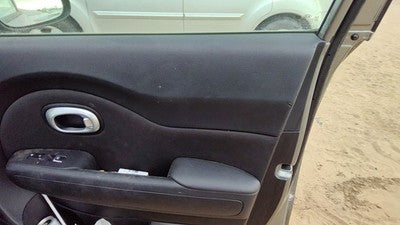 2014-2019 Kia Soul Passenger Right Front Door Trim Panel With Switches Black Eq