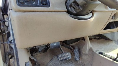 2004 Silverado 1500 Lower Dash Under Column Knee Bolster Trim Panel Oem 52D Tan