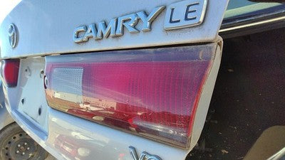 1997-1999 Toyota Camry Passenger Right Inner Tail Light Brake Lamp Oem Rear