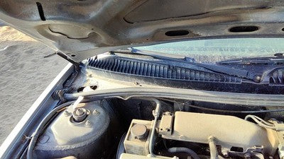 1997 Saturn Sl1 Windshield Wiper Cowl Vent Trim Panel Oem Cover