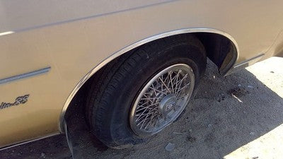1985 Olds 88 Passenger Right Front Fender Moulding Oem Chrome Trim