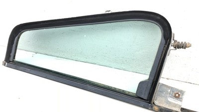 1979-1989 International S Series S1600-s2600 Right Door Vent Window With Frame