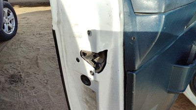 1993 Gmc Safari Driver Left Front Door Latch With Rods/Cables Oem