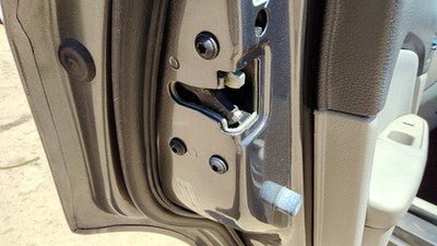 2006-2012 Ford Fusion Driver Left Rear Door Latch With Rods/Cables Oem Back