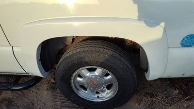 2001 Chevy Suburban Driver Left Rear Wheel Flare Moulding Back 50U Summit White