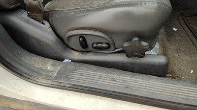 2004 Buick Lesabre Passenger Right Power Seat Track With Motors Only Oem
