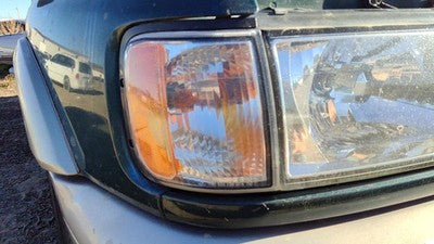 2000-2002 Honda Passport Passenger Right Front Turn Signal Light Lamp Oem
