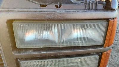 1992-1999 Chevy Suburban Driver Left Head Light Oem Front Lamp 15602613