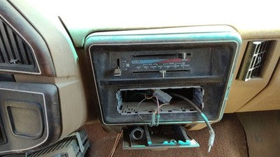 1987-1991 Ford F150 Trim Bezel Around Radio Surround Dash Panel Oem E7tz1504320b