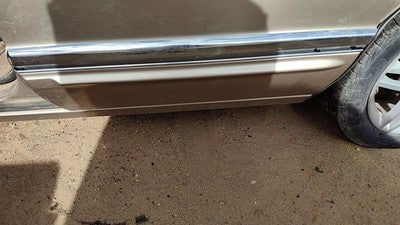 1992 Buick Park Ave Ultra Driver Left Rear Moulding From Door Back Trim Gold