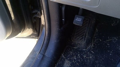 2011 Kia Sorento Driver Left Lower Kick Trim Panel Oem Black Eb