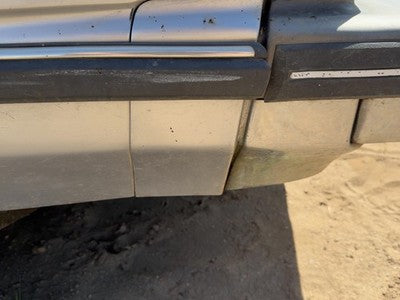 1986 Olds 88 Passenger Right Moulding From Fender Oem Trim Strip Silver