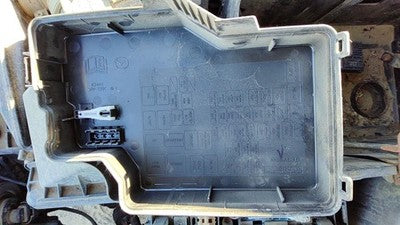 2010 Mazda 3 Engine Fuse Box Oem Power Panel 2.0l