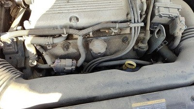 2004-2006 Chevy New Style Malibu Front Valve Cover Oem 3.5L 12578137
