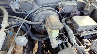1997-1999 Chevy Suburban Power Brake Booster With Master Cylinder Pair Set Oem