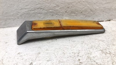 84-91 Grand Wagoneer Driver Left "Front Turn Signal" Light Lamp Fender Mounted