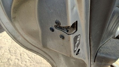 2000-2005 Pontiac Bonneville Driver Left Rear Door Latch With Rods/Cables Back