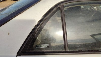 97-04 Buick Regal Passenger Right Rear Vent Window Back Door Glass With Frame