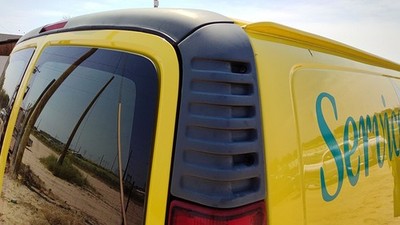 02 Express Van 2500 Passenger Right Rear Upper Moulding On Quarter Panel Oem