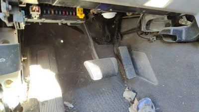 2001 Jeep Grand Cherokee Gas And Brake Pedal Assembly Automatic Transmission