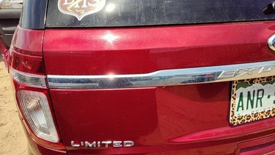 2014 Ford Explorer Chrome Trim Strip From Back Hatch Oem