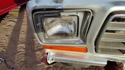 1978-1979 Ford F150 Passenger Right Head Light Surround Door Trim Oem D8tz13064e