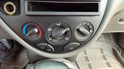 00-07 Focus Station Wagon Temperature Control Module In Dash Heater Ac Head Unit