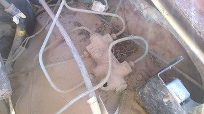 1986 Isuzu Pup Pickup Brake Proportioning Valve Oem