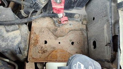 99-07 Silverado 2500 Complete Battery Box Mount Tray With Hold Down Oem 6.0L