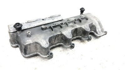 2001-2005 Mercedes C240 Passenger Right Rear Valve Cover Oem With Hardware 2.6L