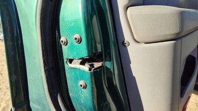 2000 Ford Taurus Driver Left Front Door Latch With Rods/Cables Oem