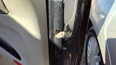 2002-2009 Chevy Trail Blazer Passenger Right Front Door Latch With Rods/Cables