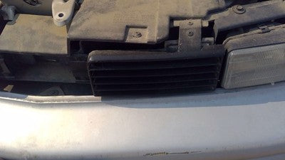 1988-1991 Cutlass 2 Door Driver Left Front Grille Oem 14102925