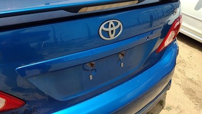 2010 Toyota Corolla License Plate Trim Surround Panel Tail Trunk Finish Blue 8T7